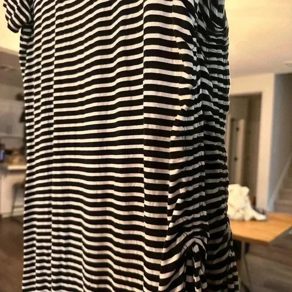 GAP STRIPED SOFT SYNCHED SIDE MAXI DRESS - Picture 5 of 6